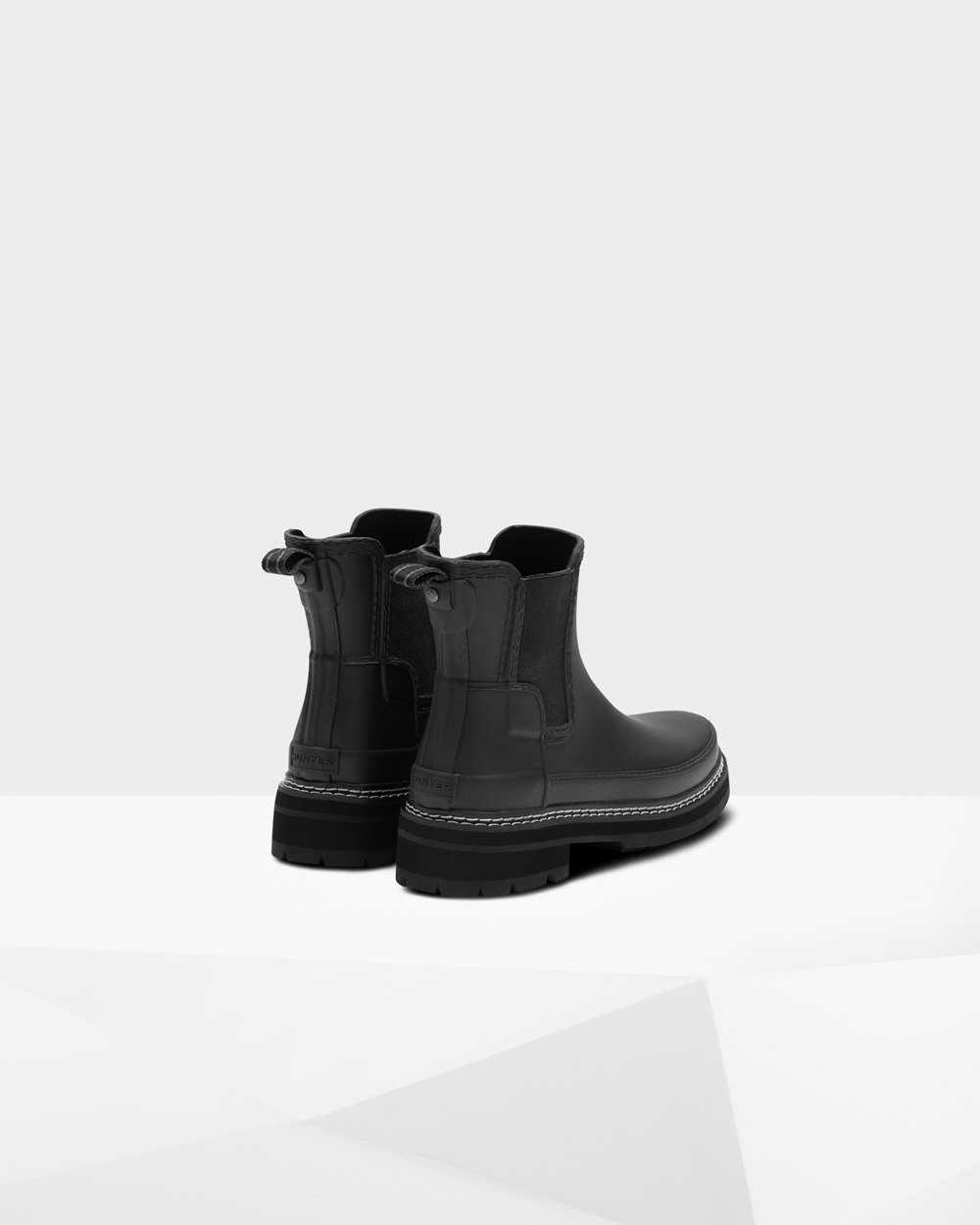 Hunter Refined Stitch Detail Chelsea Boots - Store Womens Black - GCJTRE325